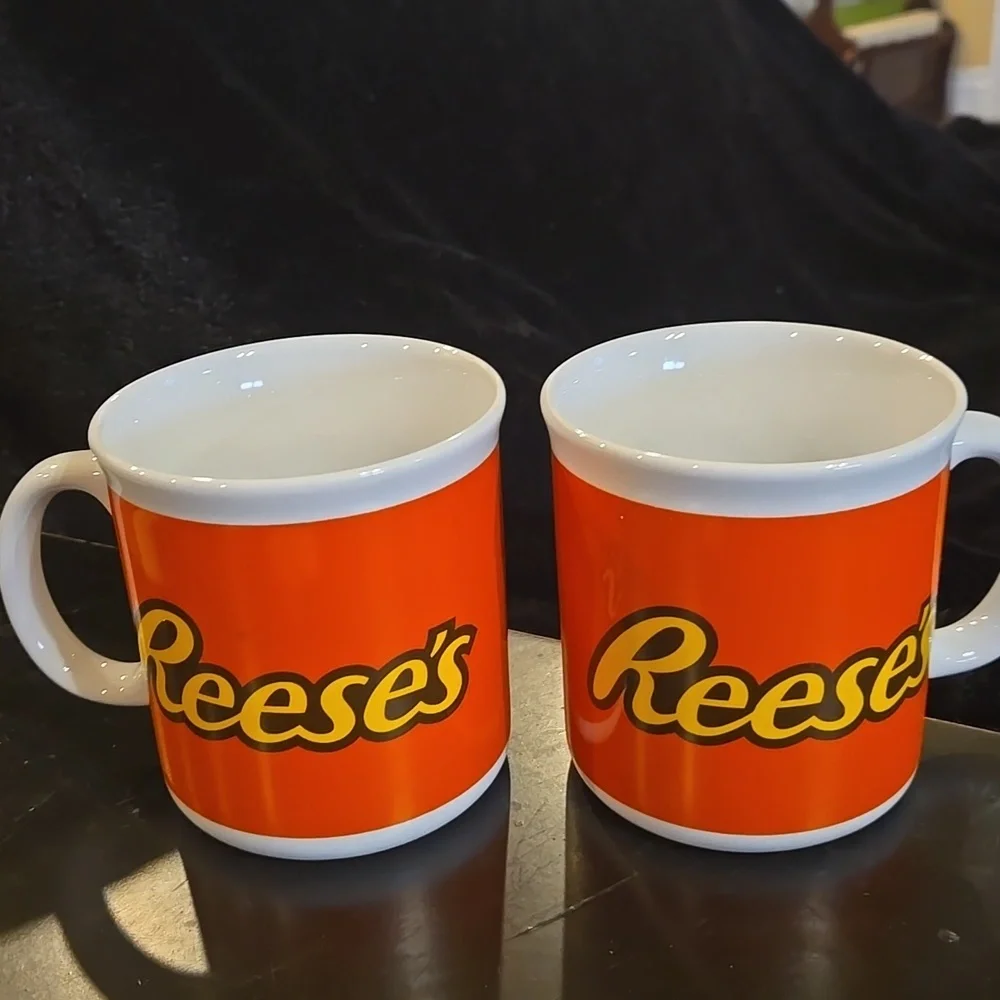 Reese's Ceramic Mugs Set of 2.